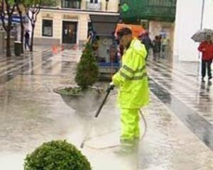 El Ayuntamiento trabaja ya en el refuerzo del servicio de limpieza para los colegios de Infantil y Primaria