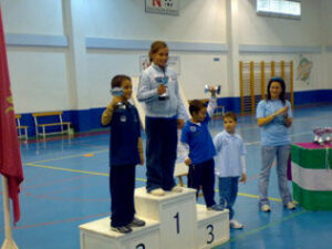 Adriana logra "oro" en el trofeo "Bahía" de tiro con arco