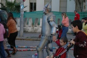 Actividades de animación infantil enlazarán el Arrastre de Latas con la Cabalgata de Reyes Magos