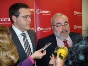 Buena asistencia a la conferencia sobre "Propuestas para salir de la crisis" en la Cámara