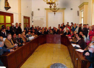 Juan Lozano asiste en Barbate a una nueva reunión de la plataforma en defensa