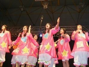 Unas niñas feas pero con duende chirigotero