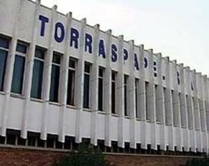 Izquierda Unida volverá a llevar al Parlamento la situación de los ex trabajadores de Torraspapel.