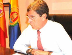 Herrera da su "apoyo total" a la continuidad de la UNED