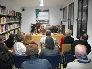Recital de poemas del libro El mar de mis recuerdos" de Nuria Ruiz