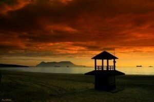 La Junta de Gobierno Local da luz verde al Plan de Explotación de Servicios de la Temporada de Playas