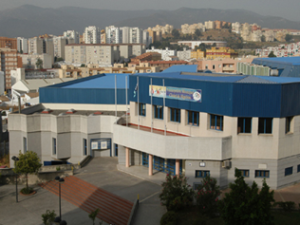 Algeciras recibe más de 288.000 euros de Europa para instalar placas solares en el pabellón municipal