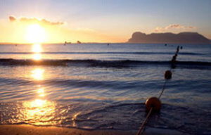 FES-UGT se hará cargo del mantenimiento de las playas de Algeciras