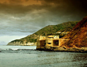 Conferencia sobre Nidos y fortines de hormigón" en la Fundación de Cultura.