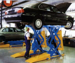 Mecánicos y carroceros podrán "certificar" sus conocimientos no reglados con un titulo