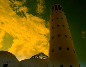 La exposición La Deuda Externa: la condena de los empobrecidos" en el Kursaal de Algeciras