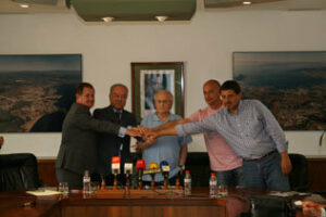 Firmado el principio de acuerdo entre la TTI-A y los trabajadores de la estiba ( actualizado a las 17:45 h )