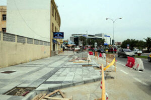 Gabriel Orihuela indica que las obras del primer tramo de la Avda Virgen del Carmen finalizarán en dos semanas