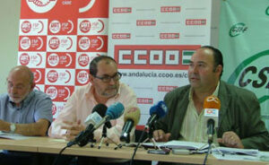 Empleados públicos se concentran contra los recortes sociales