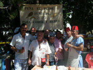 El "domingo rociero" se extiende más allá de las tradicionales casetas