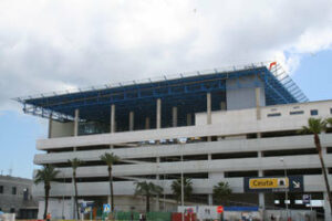 Detenido en un conductor en el puerto de Algeciras por transportar 2,6 kilos de hachís en un camión