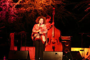 Celia Mur abre hoy los conciertos de verano en el parque María Cristina