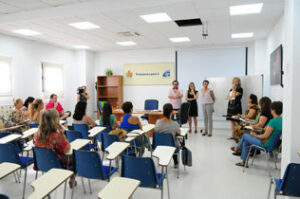 Melgar y los secretarios de UGT y CCOO analizan los cursos de formación del Plan E