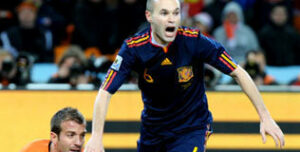 Iniesta eres nuestro héroe. Video del gol en el interior