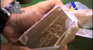 Detenido con 37 kilos de hachís en un punto de venta de droga en el barrio de Pajarete