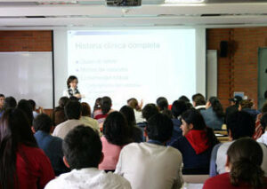 La Junta estudia una prueba específica para alumnos de FP que quieran ir a la Universidad