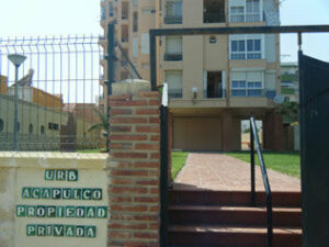 Dos policías locales y una trabajadora social felicitados por la intervención acaecida en la urbanización Acapulco