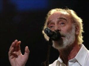 Un genial Krahe hace de la sala Gramola un lugar de culto en la lucha contra la mediocridad