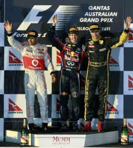 Vettel se luce y Alonso roza el podio