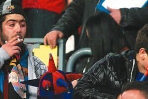 El Barça pide a sus socios que dejen de fumar en el Camp Nou