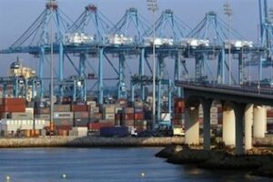 Los estibadores suspenden la huelga hasta el próximo lunes