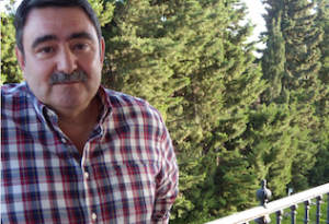 Hermenegildo " De nuevo hay preparada una campañita para difamarme". Entrevista y crónica de un almuerzo con el candidato del PA .