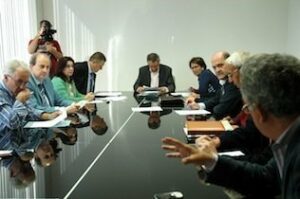 El secretario municipal asegura que el procedimiento seguido para la calle Trafalgar se ciñe a la legalidad