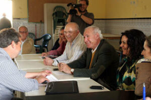 Reunión de Rafael España con vecinos de la Cañá de los Tomates