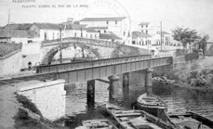 'La Trocha' relata la llegada del tren a Algeciras