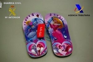 Intervenidos en el Puerto 14 contenedores con mercancía falsificada valorada en 43 millones