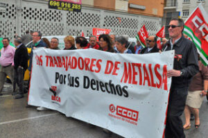 Los trabajadores de Metalsa, presentes en la manifestación de CCOO y UGT