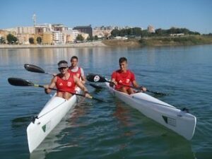 El club de piragüismo pasea por el mundo el nombre de Algeciras