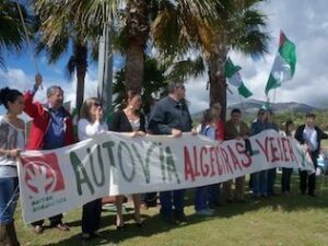 Los Andalucistas se han concentrado nuevamente en la N-340 para exigir la autovía hasta Vejer