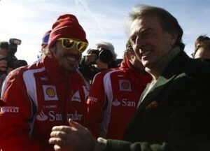 Montezemolo: "Quiero que Alonso esté mucho tiempo con nosotros"