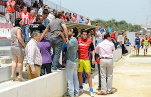 Decepción, lágrimas...y bronca para el Algeciras (2-0)