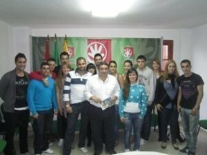 El PA escucha a los jóvenes y visita La Reconquista