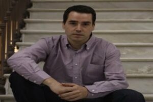 Fernández Núnez: PP y PSOE son más parecidos de lo que ellos quisieran"