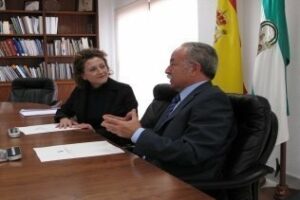 La Autoridad Portuaria y Alcultura acuerdan un mayor uso del espacio expositivo de la Dársena del Saladillo