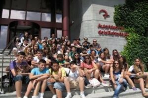 Tres grupos conocen de cerca los secretos de las instalaciones portuarias