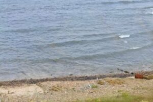 Detectan un vertido de fuel en aguas del Estrecho