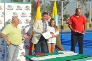 El Bahía y el Promoción entregan los diplomas a 150 pequeños atletas