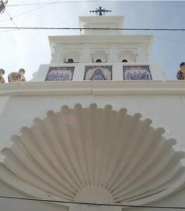 "El Tetrápodo" gana el primer premio del concurso de fachadas de casetas