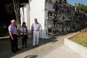 El PSOE pide al PP que agilice el adecentamiento de los cementerios antes del Día de los Difuntos