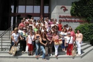 Los mayores participan en un taller de educación ambiental