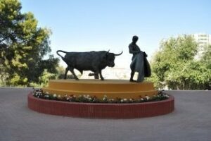 Cultura propone dar a la escuela de tauromaquia el nombre de Miguel Mateo Miguelín"